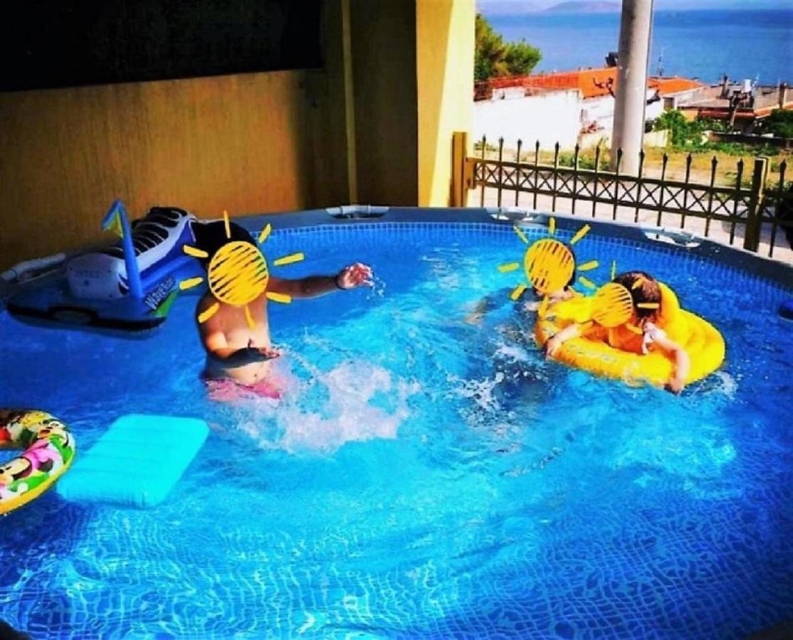 Villa "Eva" - Entire Beachfront Holiday Home - 4S Agia Marina  Bagian luar foto