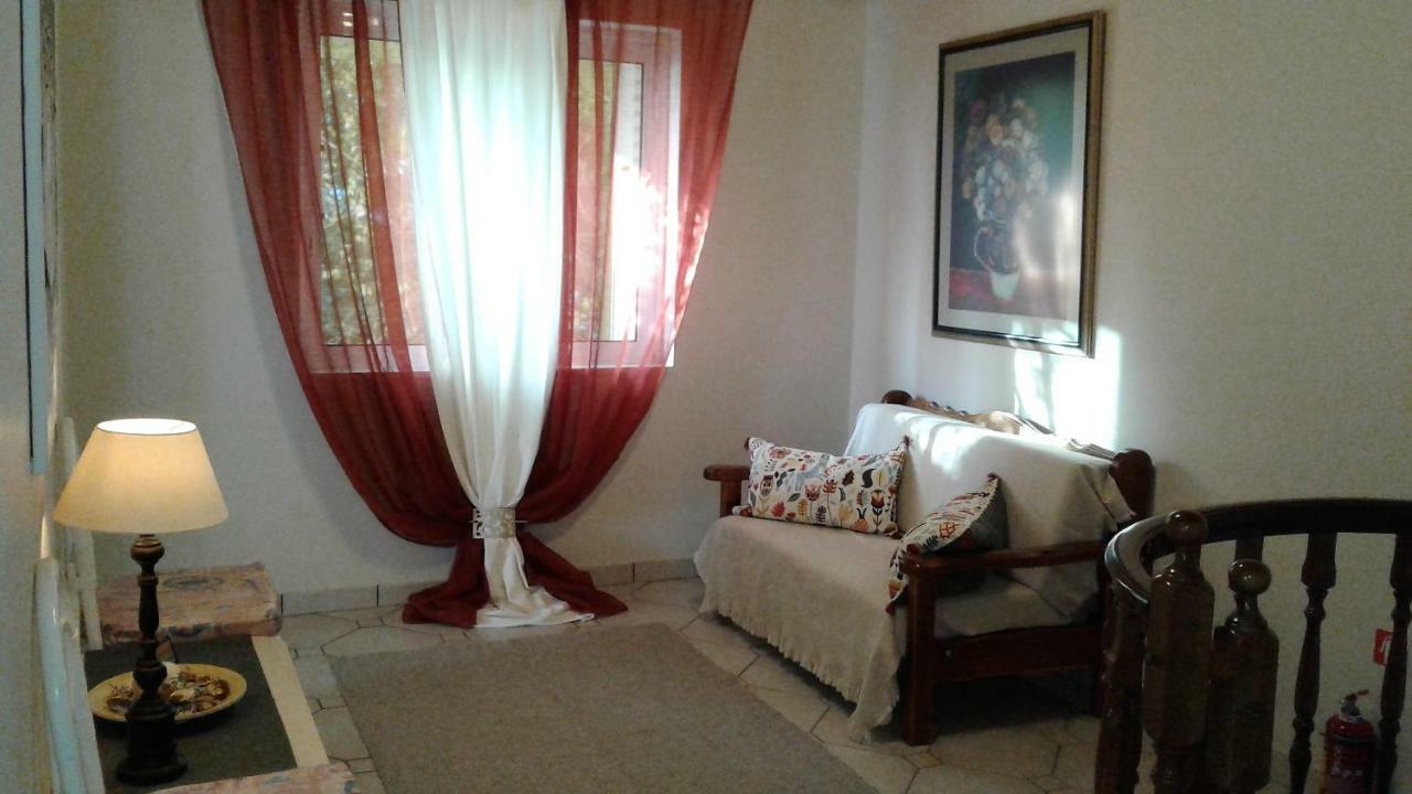 Villa "Eva" - Entire Beachfront Holiday Home - 4S Agia Marina  Bagian luar foto